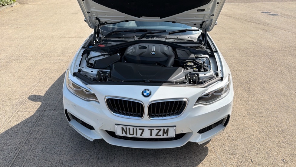 BMW 2 Series 218D Sport White #8