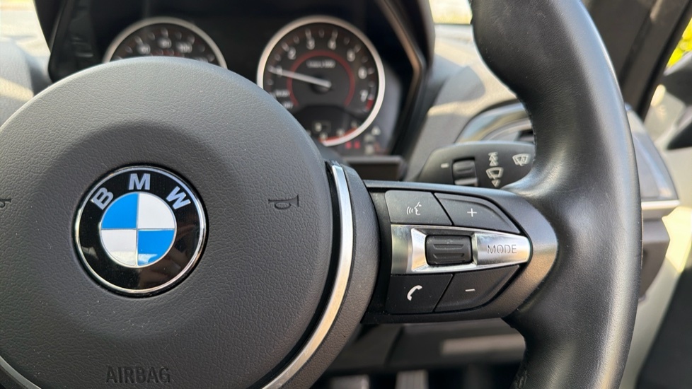 BMW 2 Series 218D Sport White #34