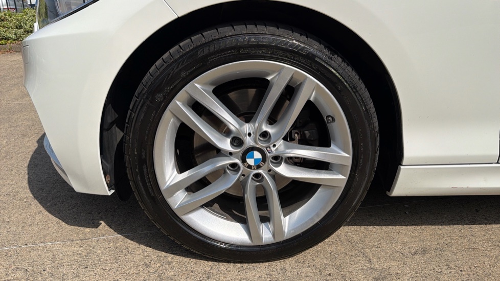 BMW 2 Series 218D Sport White #23