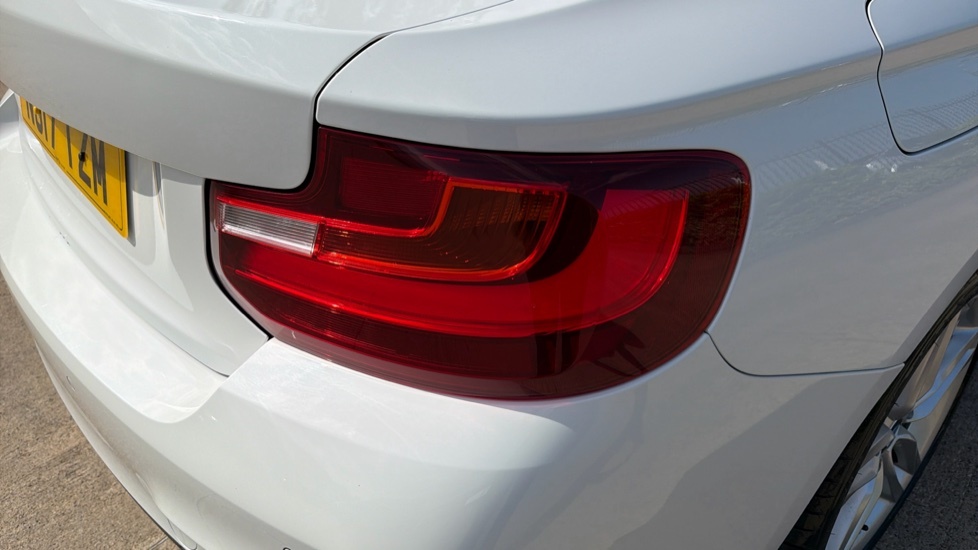 BMW 2 Series 218D Sport White #28