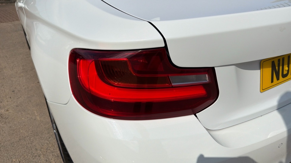 BMW 2 Series 218D Sport White #27