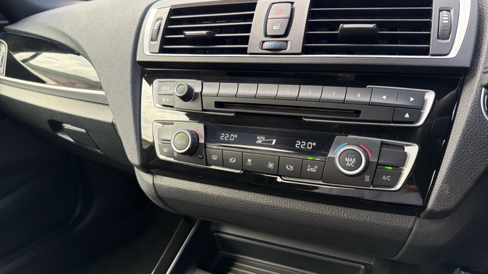 BMW 2 Series 218D Sport White #50