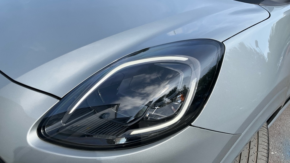 Ford Puma 1L St-line Vignale White #31