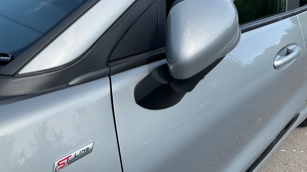 Ford Puma 1L St-line Vignale White #32