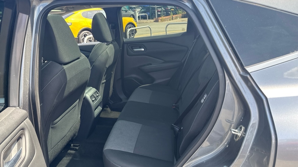 Nissan Qashqai Automatic #16