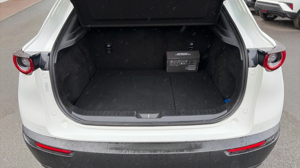 Mazda CX-30 100Th Anniversary Edition White #4