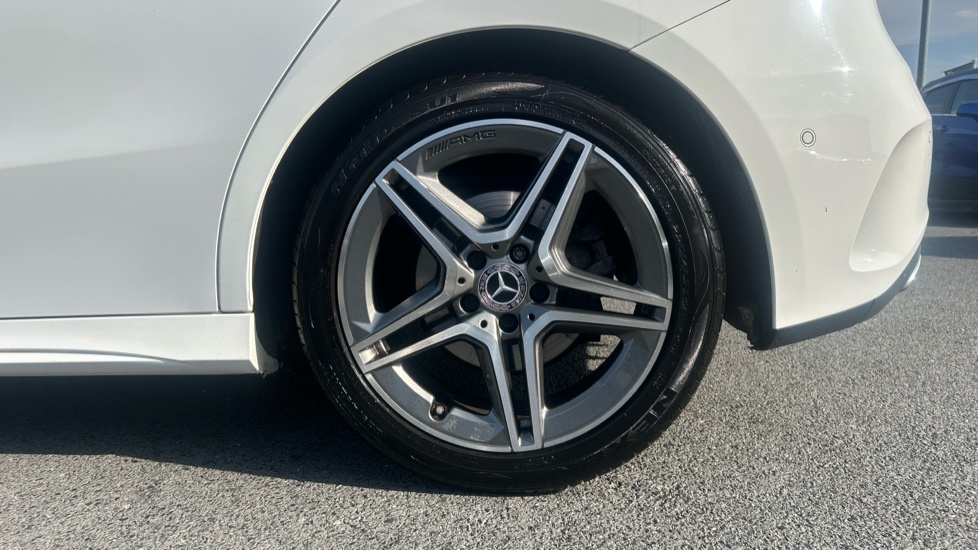 Mercedes-Benz A Class A200 Amg Line White #7