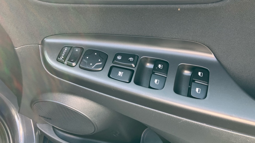 Hyundai Kona Hatchback Grey #43