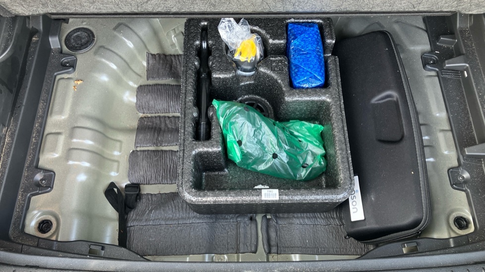 Hyundai Kona Hatchback Grey #29