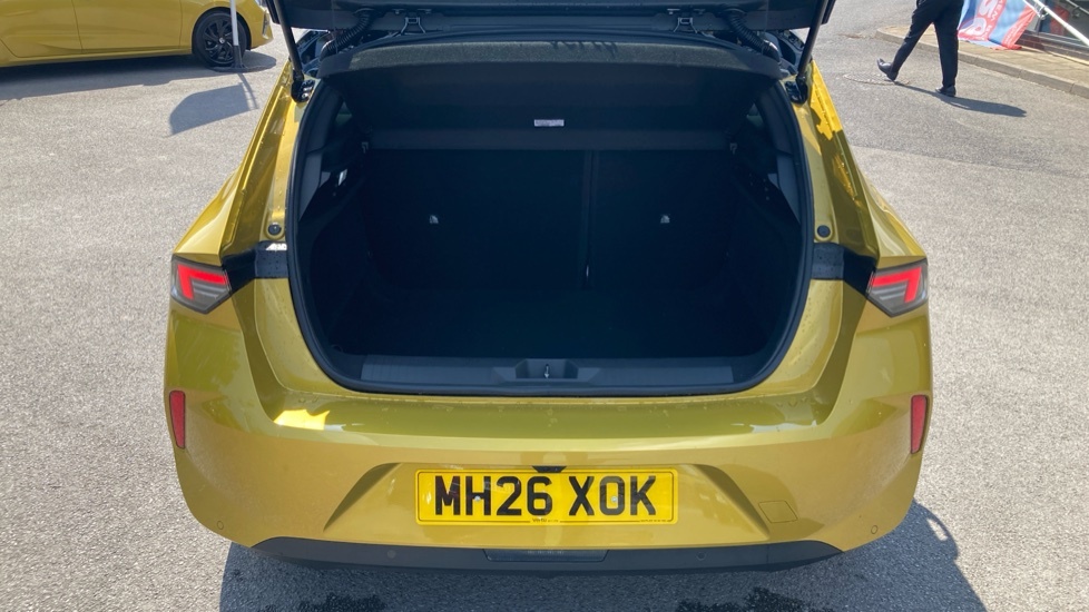 Vauxhall Astra Griffin Yellow #4