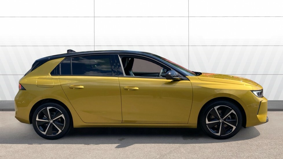 Vauxhall Astra Griffin Yellow #5