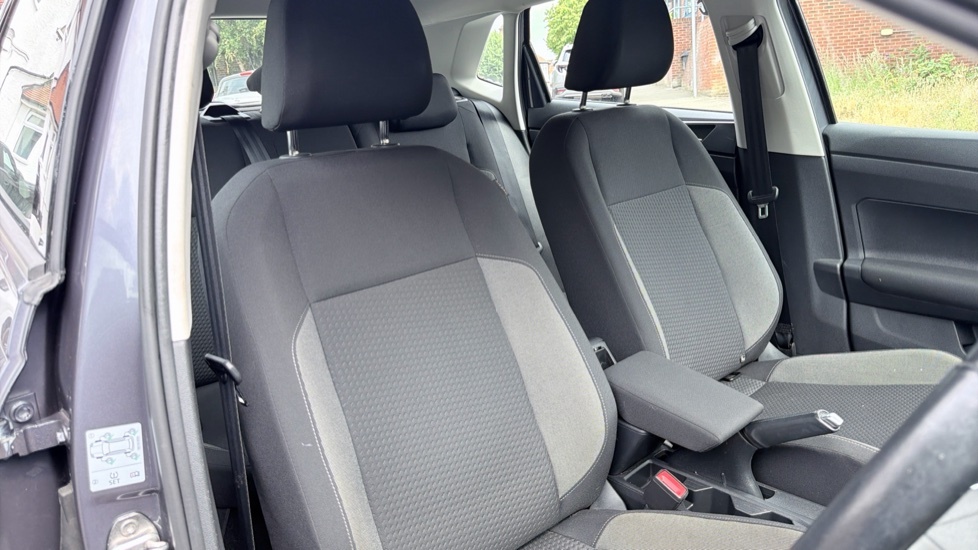 Volkswagen Polo 1.0 Tsi Style Hatchback Grey #29