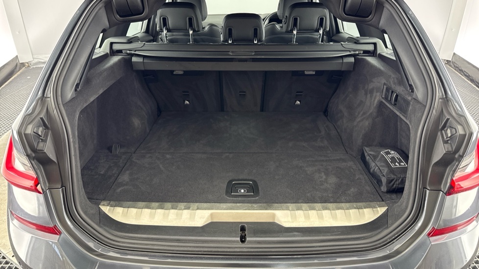 BMW 3 Series 320D M Sport Black #13