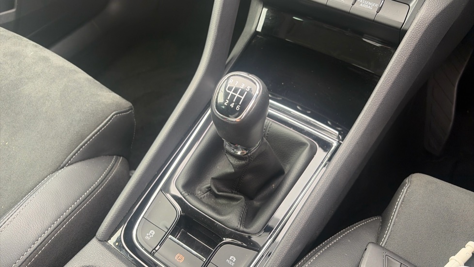 Skoda Karoq Se L Grey #13