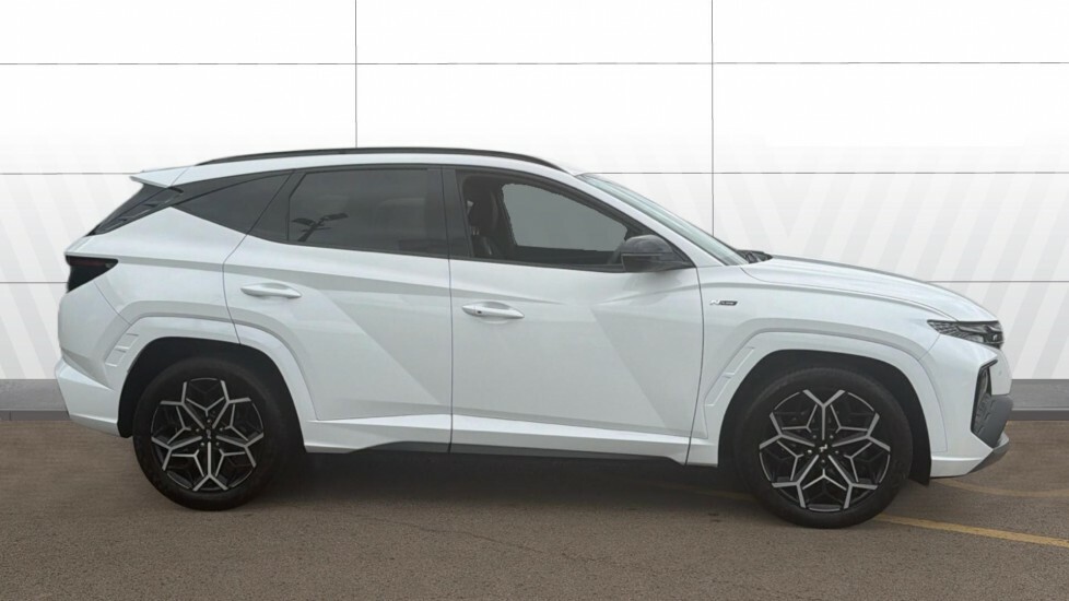 Hyundai Tucson N Line White #3