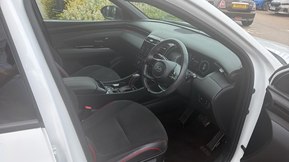 Hyundai Tucson N Line White #6