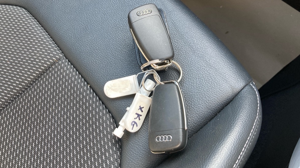 Audi Q2 35 Tfsi S Line S Tronic Grey #19