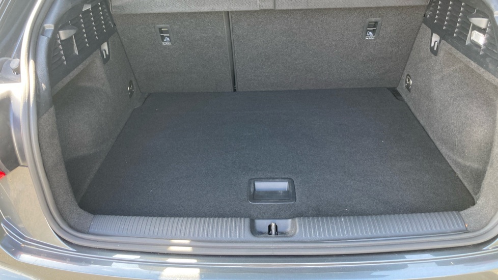 Audi Q2 35 Tfsi S Line S Tronic Grey #30