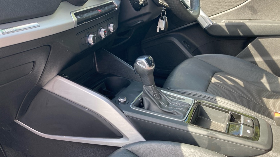 Audi Q2 35 Tfsi S Line S Tronic Grey #13