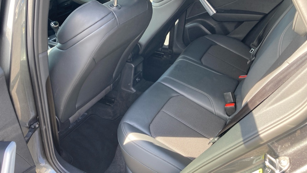 Audi Q2 35 Tfsi S Line S Tronic Grey #16