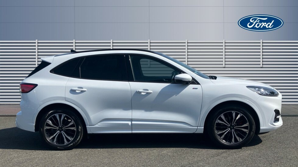Ford Kuga St-line X Edition White #5