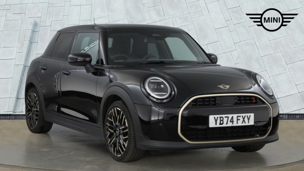 Mini Hatch S Exclusive YB74FXY Black