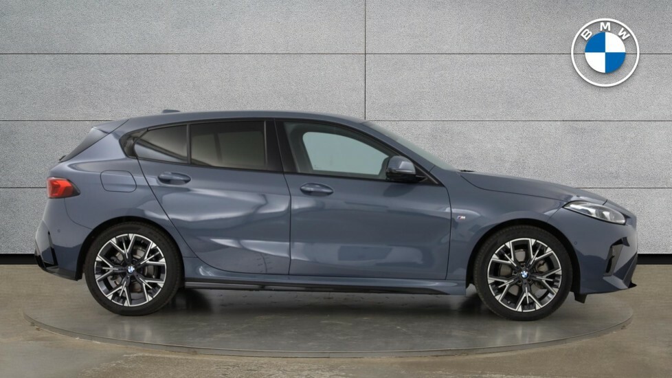 BMW 1 Series M135 Xdrive Step Black #3