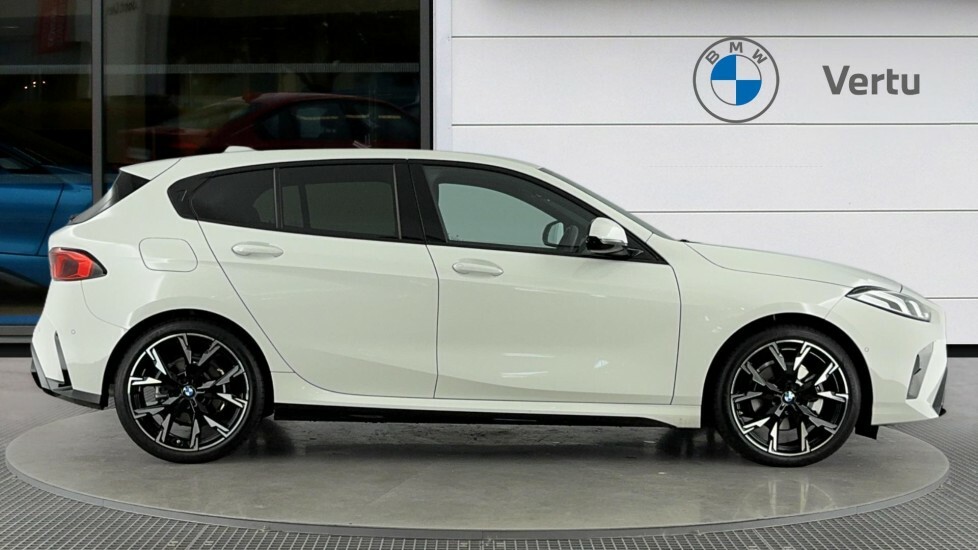 BMW 1 Series 120 M Sport Step Red #3