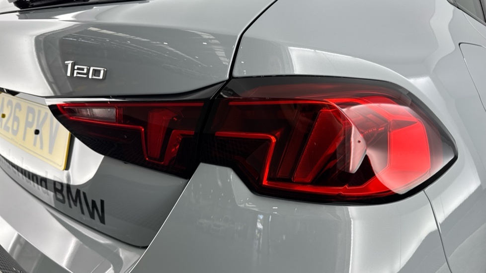 BMW 1 Series 120 M Sport Step White #22