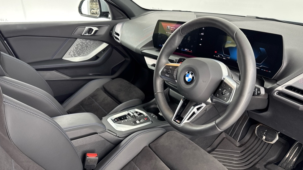 BMW 1 Series 120 M Sport Step White #6
