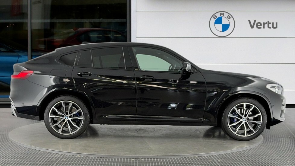 BMW X4 M M Sport Black #3