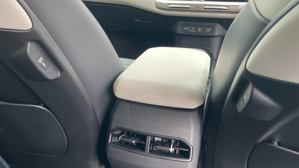 Kia EV4 150Kw Fastback Gt-line 81Kwh Saloon SH75RXU #27