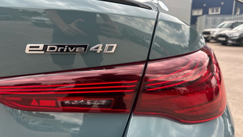 BMW i4 210Kw Edrive35 Sport 70Kwh Tech Pack White #21