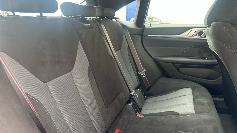 BMW i4 210Kw Edrive35 Sport 70Kwh Tech Pack White #12