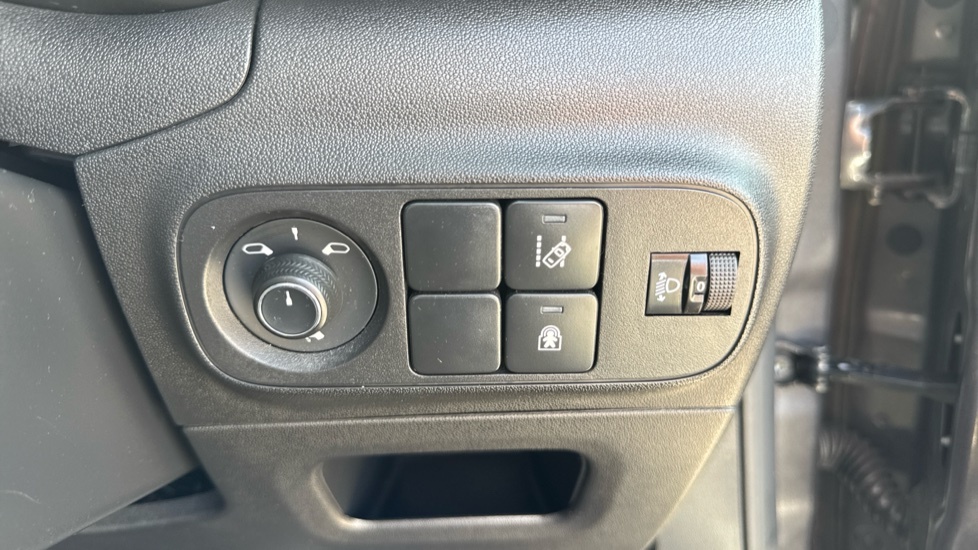 Citroen C3 1.2 Puretech 110 Flair Plus Eat6 Grey #25