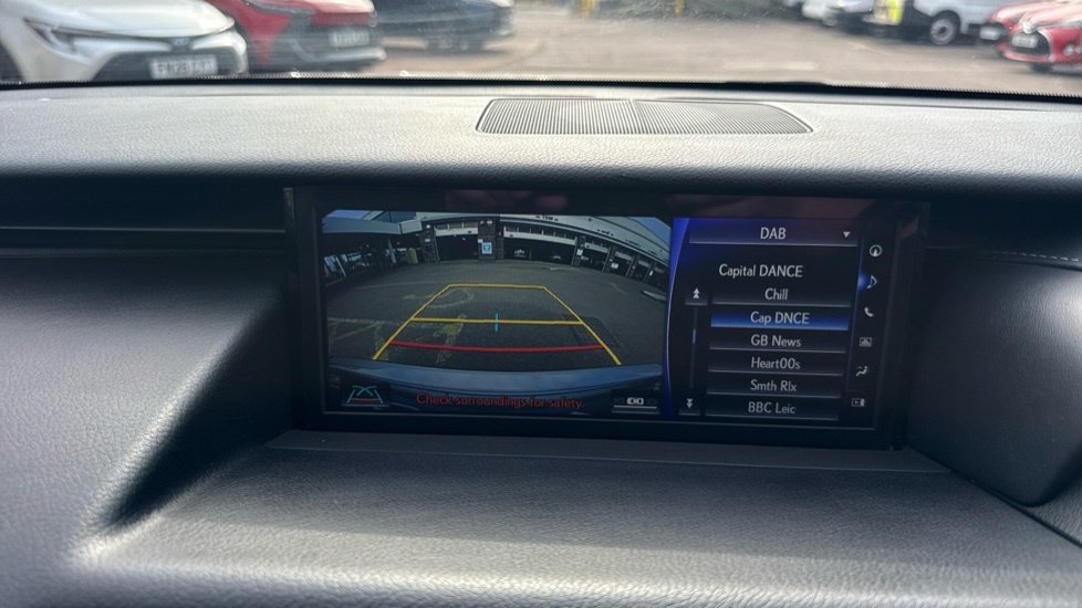 Lexus IS 2.5 300H Sport 220 Bhp 8In Satellite Navigation White #43