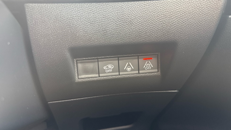Peugeot e-2008 100Kw Active Premium 50Kwh Blue #34