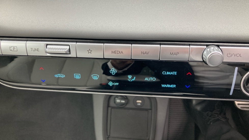 Hyundai Ioniq 5 Hatchback Grey #25