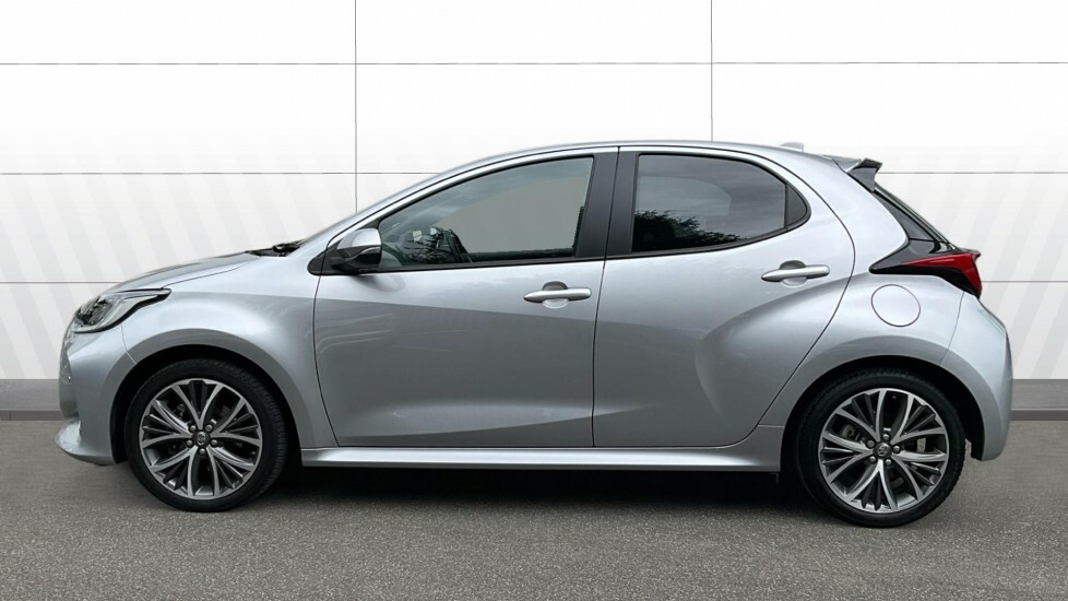 Toyota Yaris Excel Silver #5