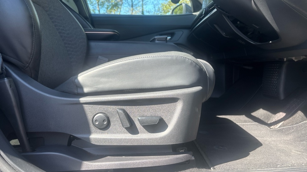 Nissan Ariya Advance Black #41