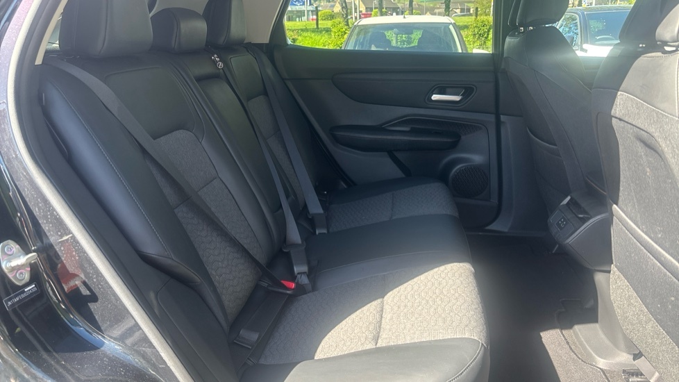Nissan Ariya Advance Black #16