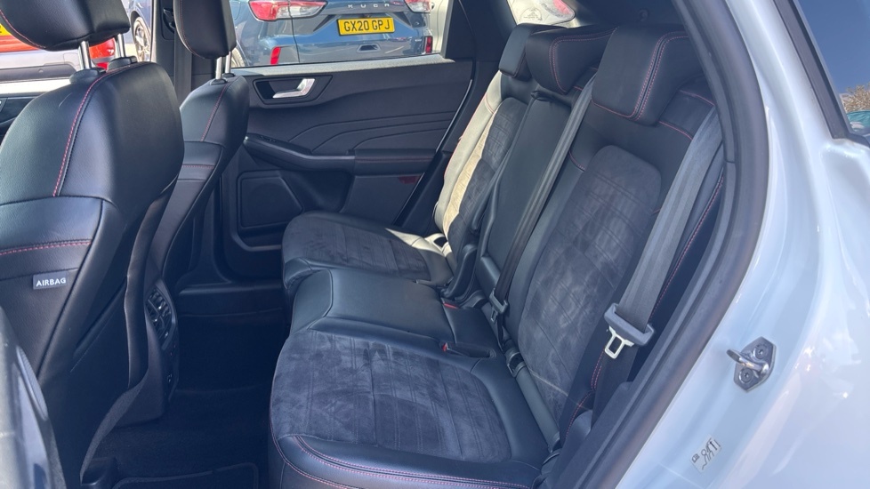 Ford Kuga 1.5 Ecoboost 150 St-line Edition White #16