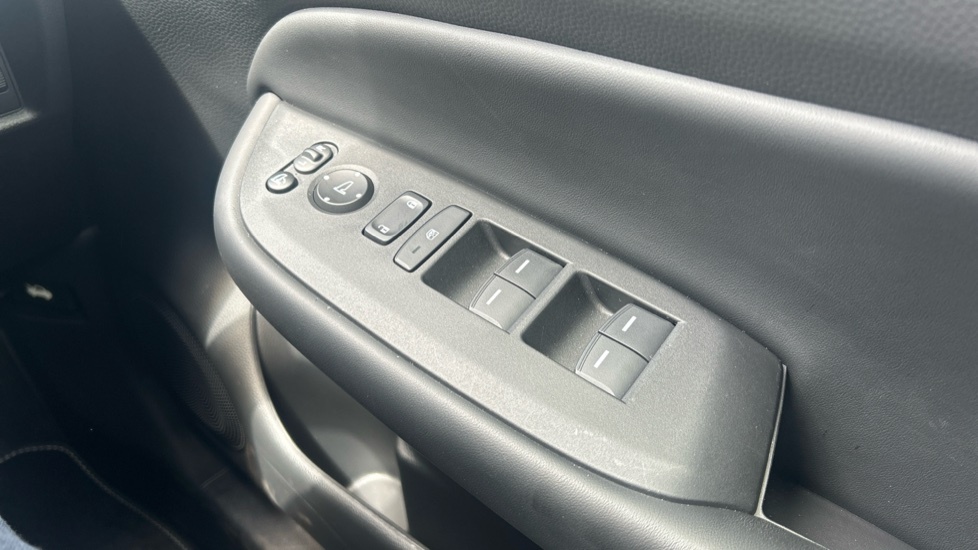 Honda Jazz Elegance I-mmd Cvt White #30
