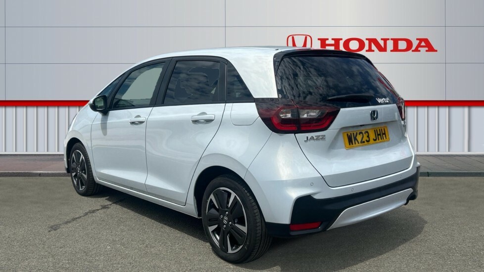 Honda Jazz Advance White #3