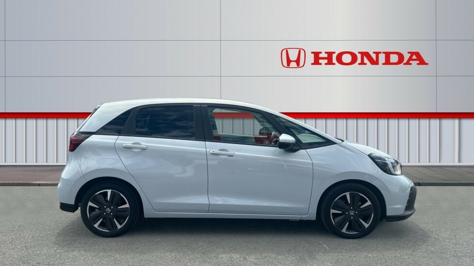 Honda Jazz Advance White #5