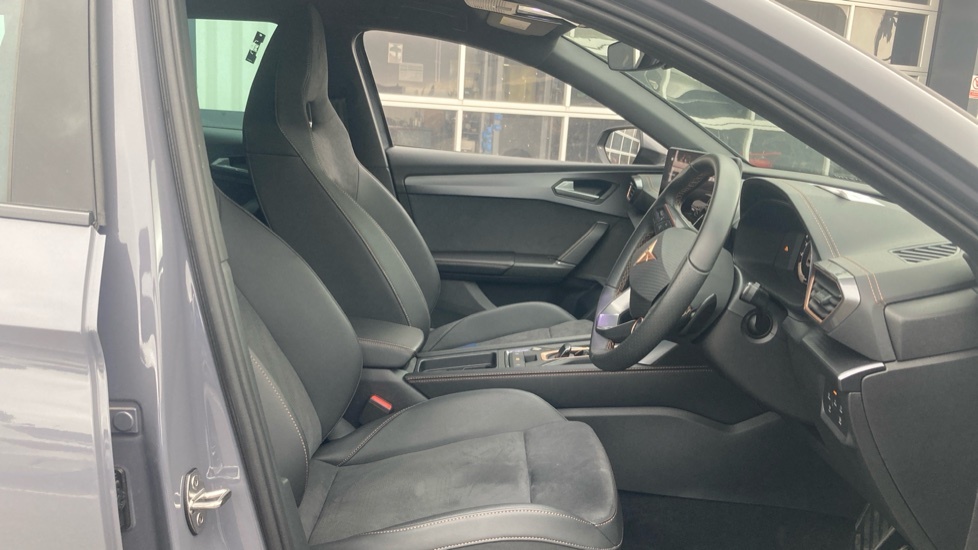 Cupra Leon 1.5 Etsi V2 Hatchback Hybrid Dsg Euro 6 KW25VCT Black #15