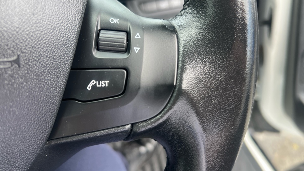 Peugeot 2008 1.2 Puretech Green #28