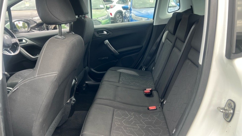 Peugeot 2008 1.2 Puretech Green #17
