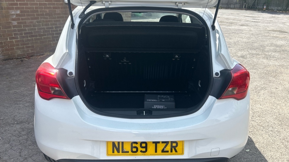 Vauxhall Corsa Griffin White #4