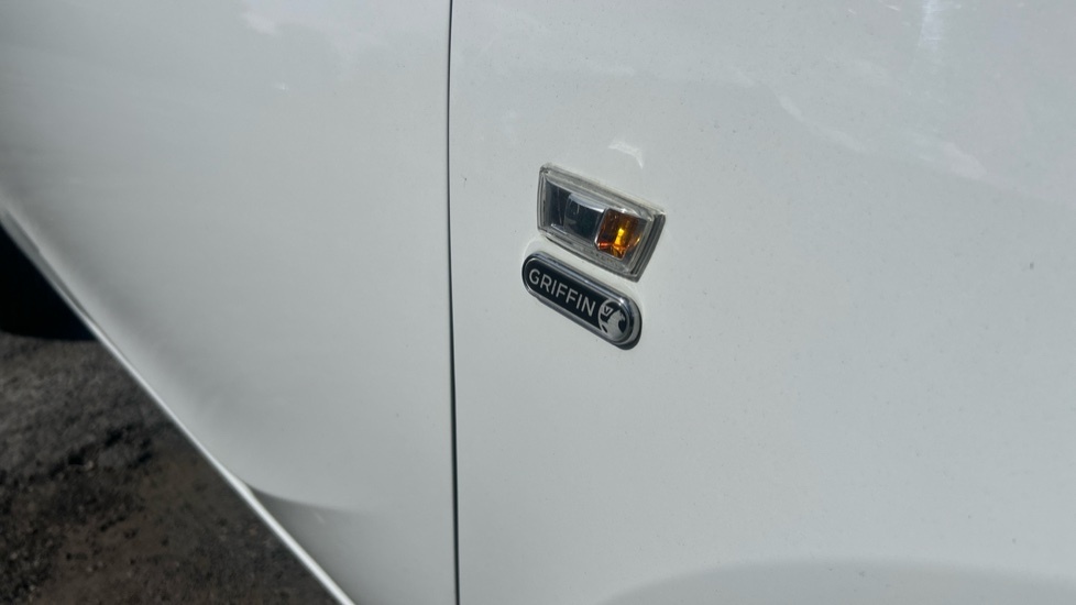 Vauxhall Corsa 1.2 Turbo Sri White #31